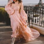 Shirine Boutella Instagram - Cendrillon du 18eme 👑 Photographe @fannycortade styliste @caulifinger hair @jimmy_glt MUA @klairemua Merci au @fsgeorgevparis pour cette suite incroyable