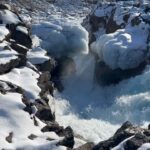 Shirine Boutella Instagram - Je profite qu’on soit encore en automne pour finir de vous faire rêver avec mon voyage en Islande. Reste pas mal de photos en vrai 😅.. J’ai toujours en tête de faire un article ou un truc ou je partage notre itinéraire et notre aventure. Faut y aller au moins une fois dans ta vie … @moncler