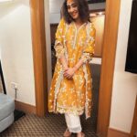 Shivangi Joshi Instagram - हर हर महादेव 🙏🏼 Outfit @shopmulmul ♥️