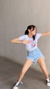 Shivika Rishi Instagram - Dil haara re…💙✨ #reelsinstagram #dilhaara #save #share #dancevideo #viralpost #reelsindia #explore #viral