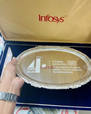 Shraddha Gautam Instagram - Dear @infosys , what an absolute privilege to perform at your 40th year celebrations! Today I felt completely at home when I was on stage for you. Like we have known each other forever…Thank you for the warmth and love that is so specially you.