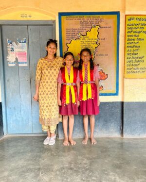 Shraddha Gautam Instagram - With Sunaina and Manasa, winners of Discus throw and Hurdles in Taluk level Sports, please swipe to see how their friends got them ready for the picture.
It is one of the most wonderful things I have seen this year. This. This is how we are meant to be. 
I am so glad I was so lovingly made part of the #kannadarajyotsava celebrations at the Primary school in my hometown.