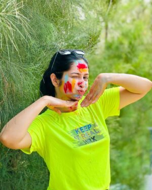 Shreema Bhattacherjee Instagram - Let’s add some colors to our lives and make it beautiful. Happy Holi!💕🦋

#holi #holi2024 #love #colors #thankyouuniverse #fullmoon