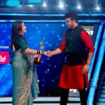 Shreema Bhattacherjee Instagram - And just like that 2024 started with a bang! Winning dadagiri was always a dream come true. Thank you universe ❤️🕉️✨ #dadagiri #zeebangla #blessed #winner #2024 #shreemabhattacherjee #1111 @zeebanglaofficial ❤️ 🥻 @shimontinii ✨ Styling @subrata4462 ✨🤍