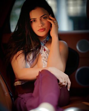 Shrutika Gaokkar Instagram - The search for happiness is the main reason of unhappiness.
Accept life the way it comes.. 
You'll find happiness in every moment u live.