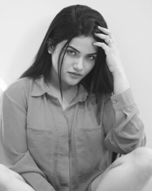 Shrutika Gaokkar Instagram - When we are on a misson for SUCCESS, we have to cross 3 stages -
INSULT
OPPOSITION
ACCEPTANCE.
Fools stop at the 1st,
Losers stop at 2nd,
Winners cross 3rd. 
What stage you want to reach ?