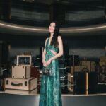 Shu Qi Instagram - #GucciCosmos#🌹 #竹節包#走進典藏展欣賞著品牌的前世今生 美妙又奇幻 🌹聽著Guccio Gucci先生創辦故事超級勵志的👍👍👍