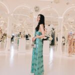 Shu Qi Instagram - #GucciCosmos#🌹 #竹節包#走進典藏展欣賞著品牌的前世今生 美妙又奇幻 🌹聽著Guccio Gucci先生創辦故事超級勵志的👍👍👍