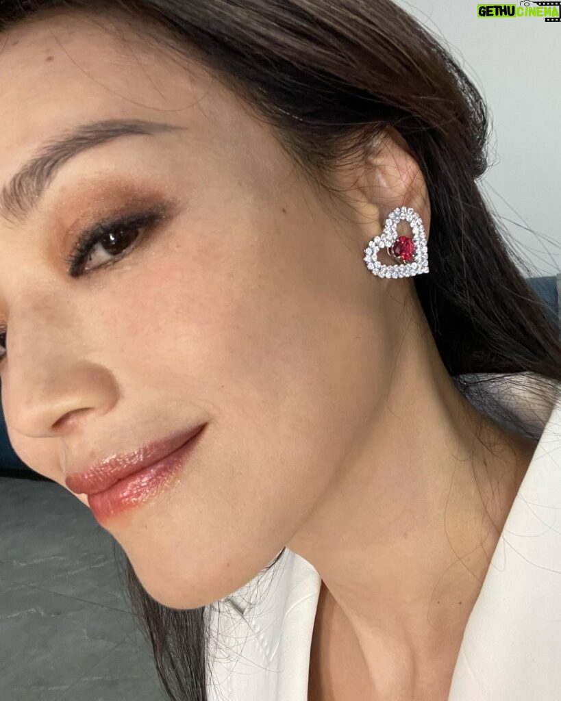 Shu Qi Instagram - 起🌹Have a great day🍎