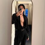 Shuzo Ohira Instagram - The god of elegance was there🇫🇷🥀 @ysl @anthonyvaccarello #saintlaurent