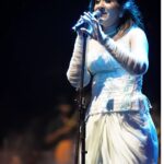 Shweta Mohan Instagram - Bespoke outfits by @ras_collective @abisubz 🙌 Loved wearing them 💖 Wonderful clicks by @gowtham.ayyappan #ARRLiveInConcert #shwetamohanliveinconcert #ConcertStyling