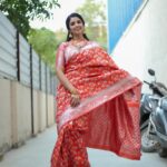 Shyamala Instagram - Get endless elegance via #saree 😊 This beautiful saree from @anvitha_collections Makeup : @vinod_bridelmakeupartist Hair : @elegantbridalmakeovers