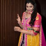 Shyamala Instagram - Happy Deepavali 🪔 Styled by @impriyankasahajananda Outfit @aaliyadeeba_official Photography @storytography_by_akhil Earrings @anyas_2020 #styledbypriyankasahajananda