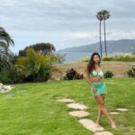 Sierra Capri Instagram - Idc give me Bowlegs and Beaches 4 life 🌴