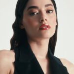 Simay Barlas Instagram - It’s time to love and shine. Stay tuned @basedistanbul 💘 #YSLLOVESHINE When daring confidence meet elegance and edginess… @yslbeauty stands out once again. Are you ready to celebrate yourself? #YSLBeauty #YSLBeautymakeup #reklam