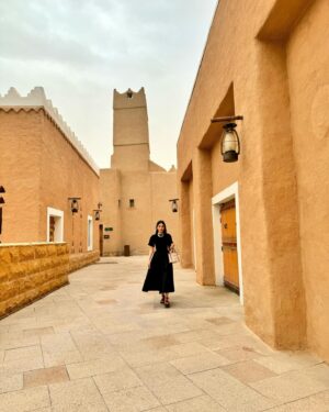 Simay Barlas Instagram - Riyadh 🤍🌸✨