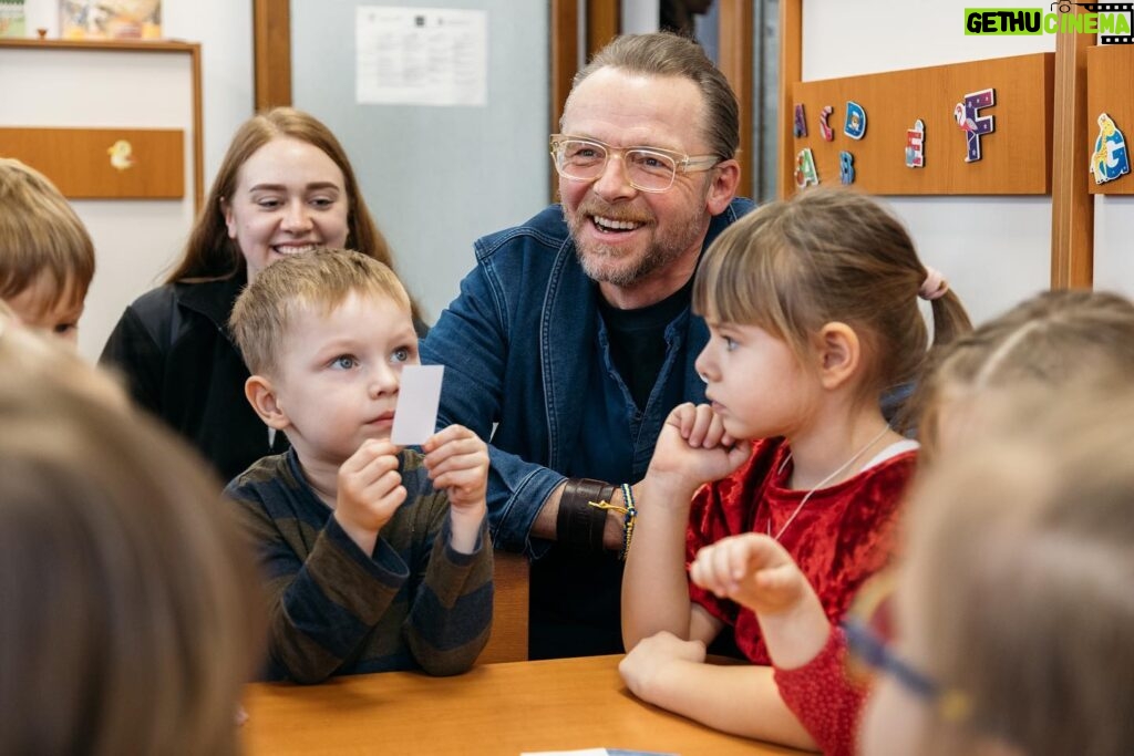 Simon Pegg Instagram - A few images from my trip to Bucharest as an ambassador for @oxfamgb to see how funds raised by the @disastersemergencycommittee are being put to amazing use. The British public raised an astonishing £400m in aid of the Ukrainian refugee crisis. On behalf of the DEC, Oxfam and the other charity organisations working with DEC funding, a massive thank you. In these troubling times, it’s good to know that human beings are capable of such love and compassion. ❤️🇺🇦 #ukraine #ukrainewar #oxfam #dec #refugees #refugeecrisis #regugeeswelcome #refugeestories #jrs #cafod #worldvision