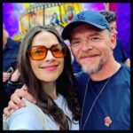 Simon Pegg Instagram - Me and my sister in solidarity, @wellhayley, protesting with @equityuk in support of @sagaftra in London’s Leicester Square. ✊🏻❤️