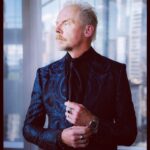 Simon Pegg Instagram - Thank you NYC. You were, as always spectacular. ❤️ And thanks again @joshuakanebespoke for the killer threads. 💙