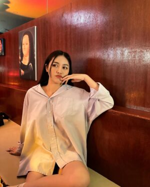 Siriamol Onkoon Instagram - 🥂🌕🥀