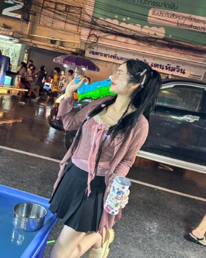 Siriamol Onkoon Instagram - Songkran day 3💦🎉