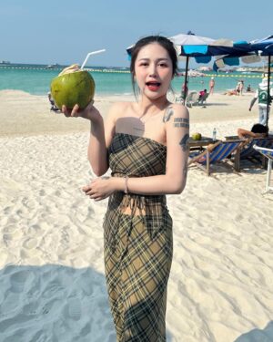 Siriamol Onkoon Instagram - 🌴🥥🌊