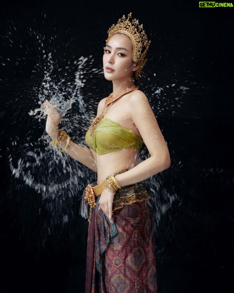 Sirin Preedeeyanon Instagram - Happy Songkran ka💦 Makeup @sarunya_milano Hair @tungpui69 @khanawut_ruangroj @mairatchada1 Outfit @iamphetamean Stylist @criscrisii Dresser @ppppppluem @crexmm Co-ordinator @athenzy Photographer @amatyai Studio @chamniseye Manager @mairatchada1