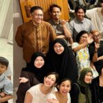 Sissy Prescillia Instagram - Idul Fitri. The moment I truly felt it purified and brought peace to my heart. Now that it is 2024, it increasingly clear that one day Rifat and I will replace the role of our parents, where siblings and other families will come together to form a large joint family. May we all always be healthy. Homemade happiness ❤️ #memories #ramadan #2024 #happines #family #kids #siblings #parents #familytime #lebaran #iedmubarak #photography #love #instagood #instalike #instadaily