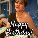 Sissy Prescillia Instagram - ✨SURPRISED✨ Mata belum buka betul tapi air mata deras betul 🥰 #birthday #surprise #sahur #video #vlog #content #happy #reels #instagram #instagood