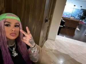 Snow Tha Product Thumbnail - 37.4K Likes - Top Liked Instagram Posts and Photos