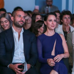 Sofía Niño de Rivera Instagram - Ayer fue la premier de LIBRE DE REÍR. Mi nivel de emoción es gigante. Gracias a todos los que fueron, gracias a todos los que ya la vieron. Gracias a todos los que hicieron esto posible. Voy a llorar todo el fin de semana. #libredereir
💄@joanbernalmakeup @raquel_cemu 
👗 @marikavera @high_onfashion