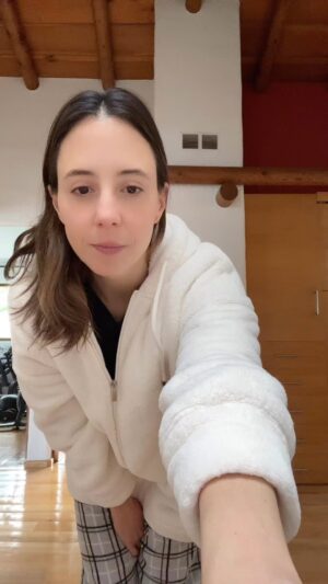 Sofía Niño de Rivera Instagram - Get ready with me. #grwm
Para los extranjeros “armarla de pedo” es pelearse.