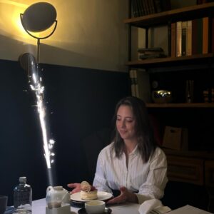 Sofía Niño de Rivera Instagram - Cumplo 42. 
Para los de 60 soy muy joven y para los de 20 estoy muy vieja, y yo estoy igual de confundida que ellos porque a veces me siento muy joven y a veces muy vieja, pero estoy amando esta vida. Gracias a todos por festejarla conmigo.
