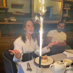 Sofía Niño de Rivera Instagram - Cumplo 42. 
Para los de 60 soy muy joven y para los de 20 estoy muy vieja, y yo estoy igual de confundida que ellos porque a veces me siento muy joven y a veces muy vieja, pero estoy amando esta vida. Gracias a todos por festejarla conmigo.