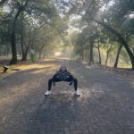 Sofía Niño de Rivera Instagram - Tratamos de tomarnos fotos hoy. No nos salió. @danielsosafado tuvo la “brillante” idea de una foto brincando.