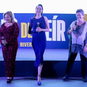Sofía Niño de Rivera Instagram - Ayer fue la premier de LIBRE DE REÍR. Mi nivel de emoción es gigante. Gracias a todos los que fueron, gracias a todos los que ya la vieron. Gracias a todos los que hicieron esto posible. Voy a llorar todo el fin de semana. #libredereir
💄@joanbernalmakeup @raquel_cemu 
👗 @marikavera @high_onfashion