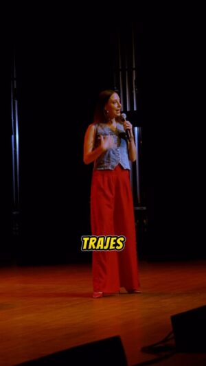 Sofía Niño de Rivera Instagram - #standup #nasa La gira sigue!!!! Boletos en mi BIO!