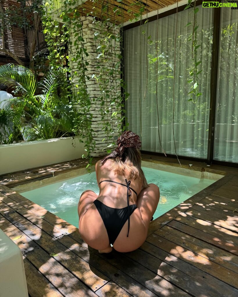 Sofía Suescun Instagram - 🐒🌴