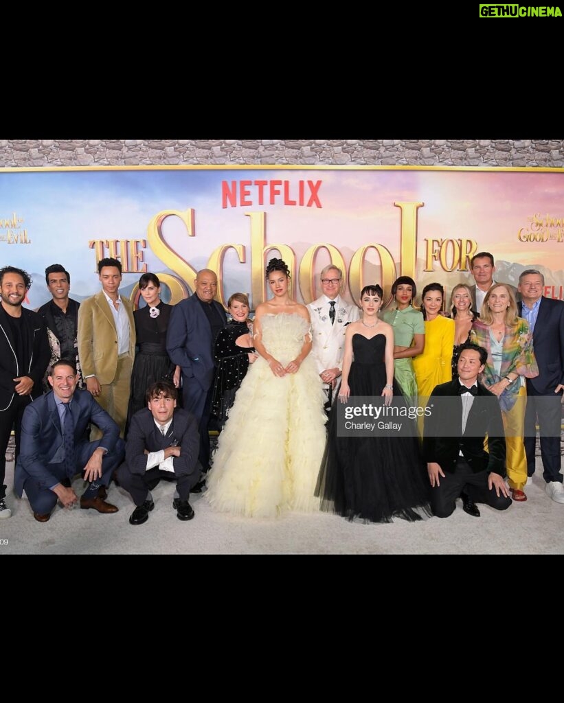 Sofia Wylie Instagram - Some moments captured from the premier of @theschoolforgoodandevilmovie last night. I want to give a big big thank you to everyone at @netflix for welcoming me into the family. I cannot express how blessed I feel right now. 🕊️