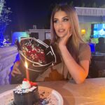 Soheir Salah Instagram - دائماً اكول اكثر شي محظوظة بي بهذه الدنيا ❤️صديقاتي❤️ شاركوني كلشي حلو و موحلو خلال ١١ سنة ويحتفلون بااصغر واكبر شي احققة ربي ليحرمني منكم @dina.rami_