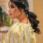 Soheir Salah Instagram - رمضان كريم عليكم 🌙🤍 تصوير @saif.teemo الدراعة والاكسسوارات @danida_dantella مكياج وشعر @masa_beauty_center شكراً ادارة مطعم @eve.iraqi