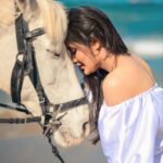 Soheir Salah Instagram - تحبون اجواء الصيف أكثر لو الشتاء🤍