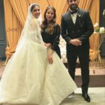 Soheir Salah Instagram - خلصت حيرة عند سهير بس مو عارفة ابلش من اول ايامها لو اخر يوم حبلش بماما انعام الحضن الدافي @alrobayeeanaam.official شكراً ع كل يوم ولحظة احتويتينا بيها وسمعتينا جنتي ام النا بمعنى الكلمة ماما انعام متاكل اذا مو كلنا داير مدايرها لو بابا اياد @ayad_altaie1 جنت ابوية وصديقي واستاذي احبك هواية خالة بتول @batool_kazm_official ام كلب الطيب حشتاق لسوالف هواية بكوري اخوية وصديقي المقرب @bakr_khald جنت بير اسراري ههههه اني بصعوبة اثق بس الغربة خلتك تكون الي اخ واثق بيك برو الكائن اللطيف @baraa_alzubidi حشتاق الاعشابج وجايج الطيب والقشب غيددددة ام بسكت @ghdeado صديقتي حشتاق البسكت اكثر منج ومن سوالفج ومشاغبتج هنوودة صديقي @muhand.sattar جنت مو بس رفيق هند رفيق سهير هم روكي @rokian_alwadi حشتاق السهراتنا وكعدتنا وطبخنا ههههه الكساندر @alexanderuloom محتخلص من نكاتي حتى لو خلصت حيرة طبعاً الكساندر تعلم ع النكات وصار يومية يجيبلي نكتة ونخترع نكات سوى خالة سلوى @actress.salwa ام كلب الطيب والسوالف الحلوة كااادي اخر العنقود رغم ايام قصيرة جانت وياج بس نعيدها بعد بتجارب ثانية @kadee_alkaysi ايو الجميلة @aya_the_saboni ريوم ام الوكفات الحلوة @reema.alobaidy اما حيدري حبيبي وصديقي رافقني غربتي وشغلي وايامي الحلوة والمحلوة وتحمل عصبيتي هواااية احبك كد كل يوم عشنا سوة @haider_abd_thamer
