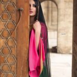 Soheir Salah Instagram - تصوير @saif.teemo الفستان @96_roda الميك اب @marwa_alkhatieb