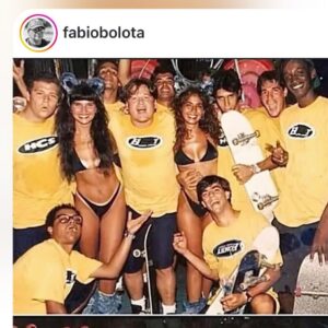 Solange Gomes Instagram - Eis que surge uma foto minha nesse Instagram do meu primeiro desfile na Sapucaí, há exatos 30 anos. Recebi por direct e mostro pra vocês. Unidos da Tijuca 1994. Quem será o @fabiobolota nesta foto?