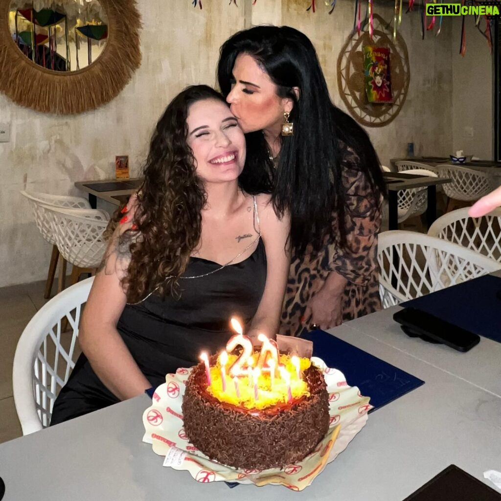 Solange Gomes Instagram - Todas as mulheres, mães que conseguiram chegar até aqui sozinhas, nós chegaremos a qualquer lugar. Feliz Aniversário @stephaniegomees #24anos