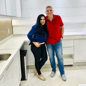 Solange Gomes Instagram - O mais importante é a saúde e hoje fiz uma visita ao @dryung.castro Está tudo perfeito, só quero emagrecer 🙄🤦🏻‍♀️🤣🤷🏻‍♀️ Alguém mais?