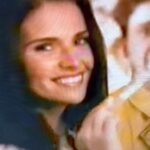 Solange Gomes Instagram - E esse #tbt de 1999! Fui musa do clipe “Relaxa” do grupo “Vagabundos”. Uma curiosidade pra vocês. Foi um dia inteiro de gravação, exaustivo e eu estava muito irritada, cabeça tonta. Motivo? Um dia antes eu descobri que estava grávida e isso me deixou doid@. No final do clip, a minha cara de insatisfação e exaustão era notória. Larguei o set de gravação e falei que não ia gravar mais nada. Mas depois todos descobriram o real motivo da minha irritação naquele dia. #tbt #1999 #banheiradogugu