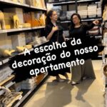 Solange Gomes Instagram - Chegou aquele momento que nós mulheres adoramos: a decoração da nossa casa. Estive com a @stephaniegomees na @comercialgomes e mostro pra vocês agora como foi a nossa visita nesta loja que já é tradição em São Paulo há mais de 49 anos. #decoração #home #lar #designerdeinteriores