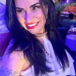 Solange Gomes Instagram - 2024 abençoado para todos vocês! Um ano de vitórias! 🙌🏻🙏💰♥️🥂